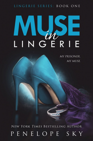 Penelope Sky – Muse en lingerie